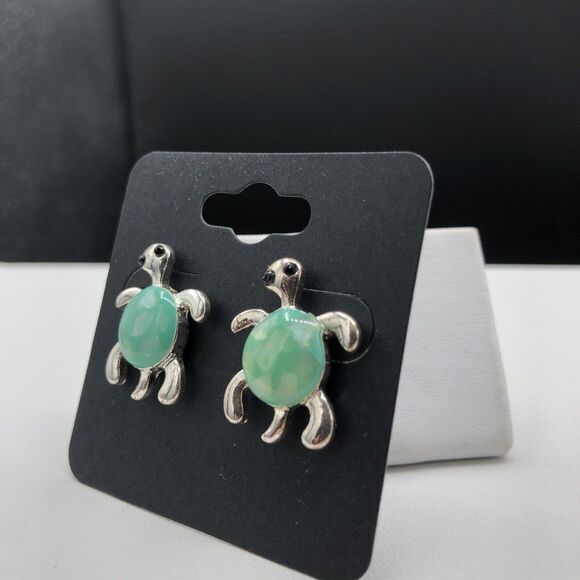 Sea Turtle Earrings Green Resin Pearlescent Confetti Silver Tone Studs - Picture 6 of 6